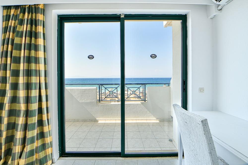 Forum Beach Lalyssos Eksteriør bilde